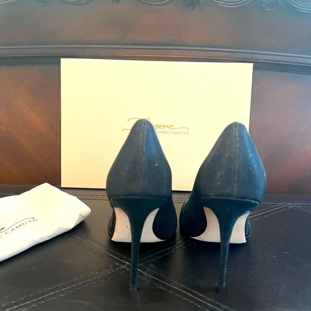 Imagine Vince Camuto Orre Black Metallic Shimmer Pump. Size 7.5. NWT